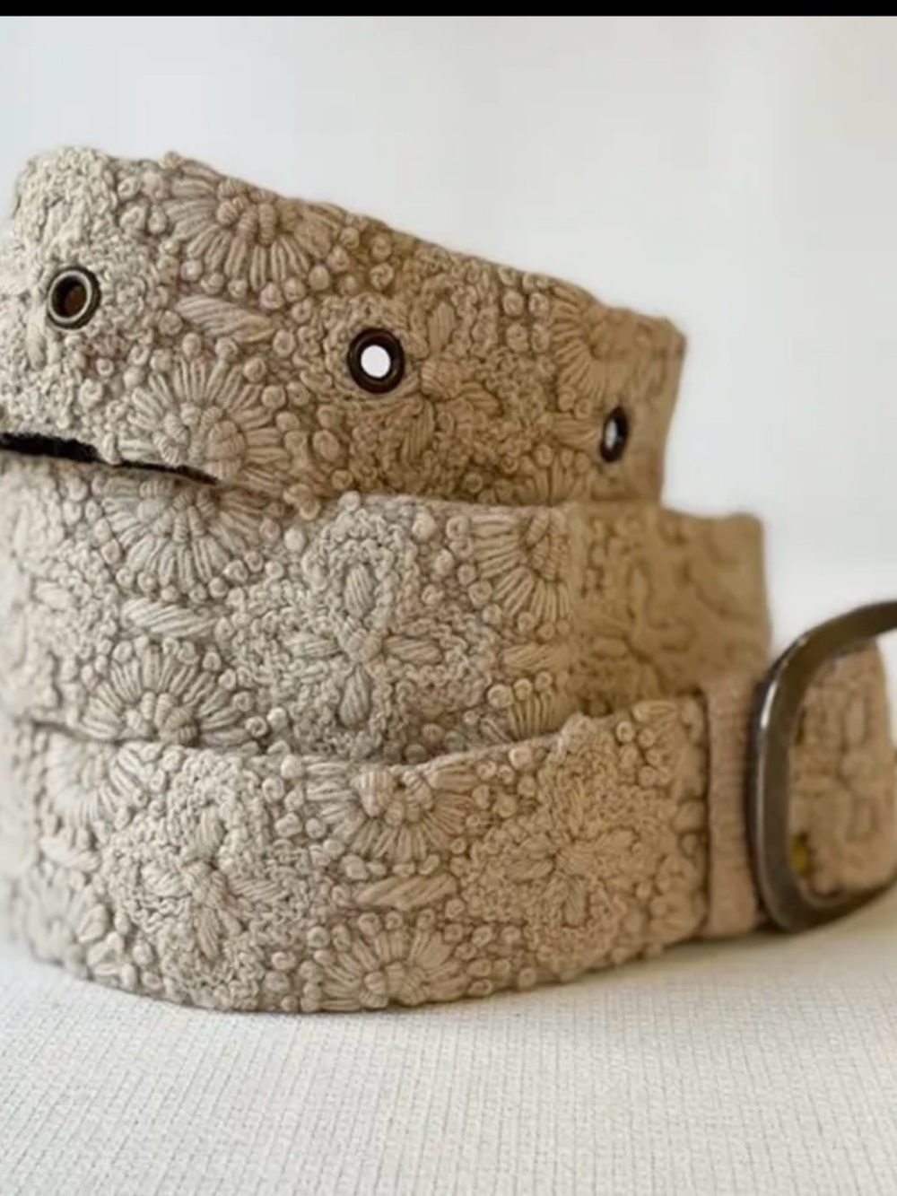 Embroidered Floral Textile Belt in Beige size SMALL